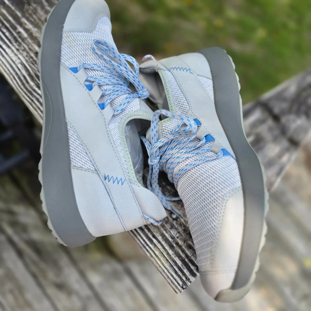 TRAQ by Alegria Lace-Up Low Top Athletic Sneakers Light Blue/Gray Size 39